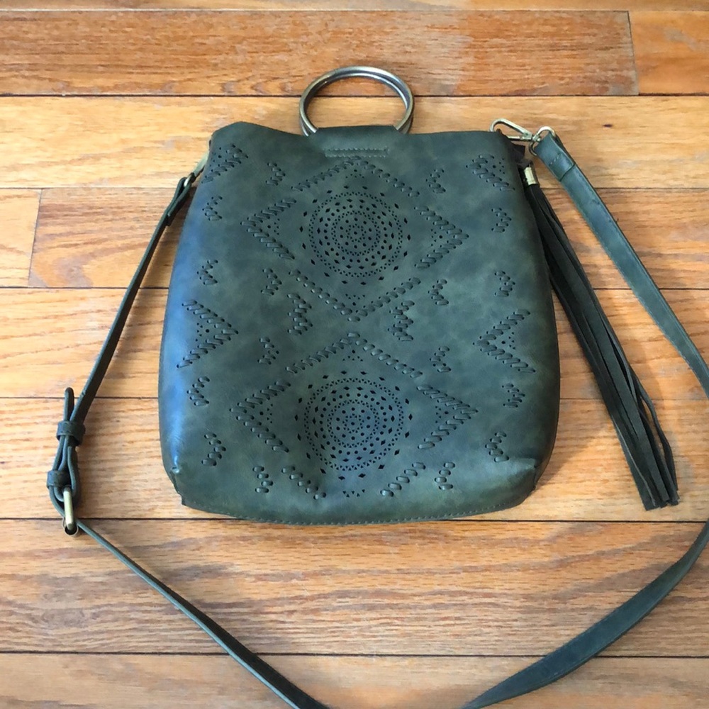 Crossbody purse